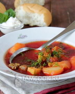 Классический горячий свекольник со свининой