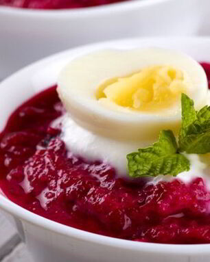 Свекольник на йогурте с мятой