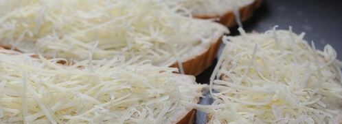 луково-сырный суп с гренками. Шаг 10