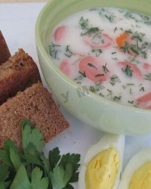 Сырный суп с колбасой и плавленным сыром