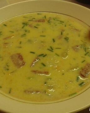 Сырный суп с колбасой