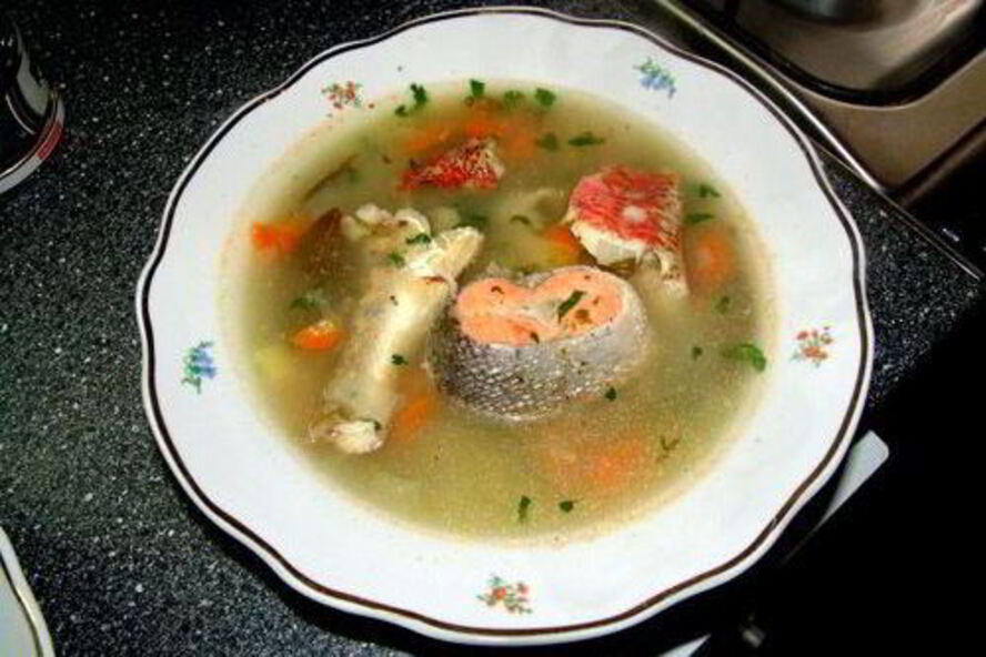 Рецепт ухи на тройном бульоне