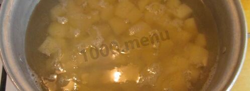 уха по-фински из форели со сливками. Шаг 4