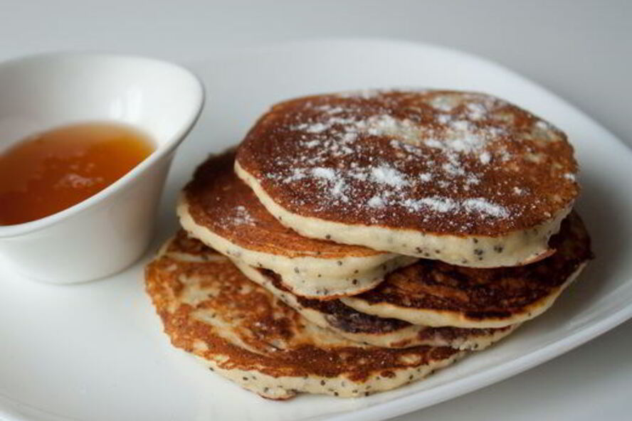 Рецепт блинчиков с рикоттой и маком