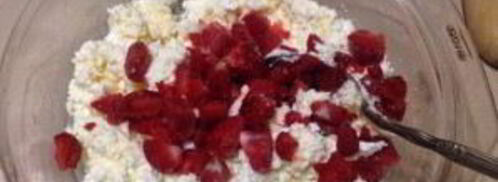 блинчики с творогом и замороженной клубникой. Шаг 8