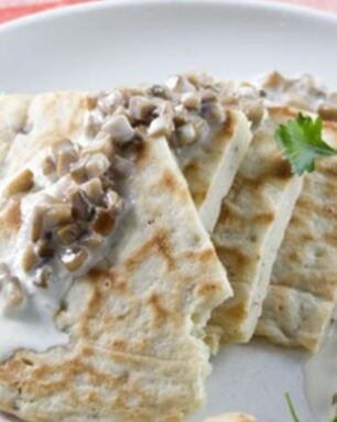 Блины с грибным припеком