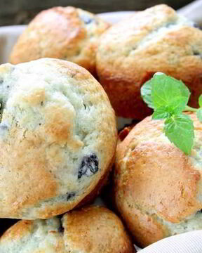 Булочки с орехами и сухофруктами