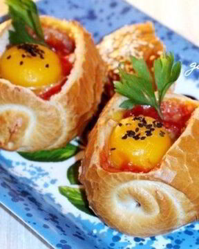 Булочки с овощами и курицей