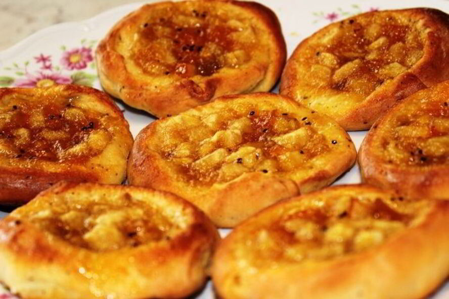 Рецепт мятных ватрушек с дынным джемом