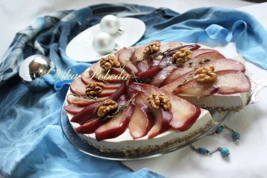 Рецепт чизкейка с голубым сыром и пьяной грушей