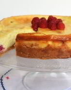 Чизкейк с малиной