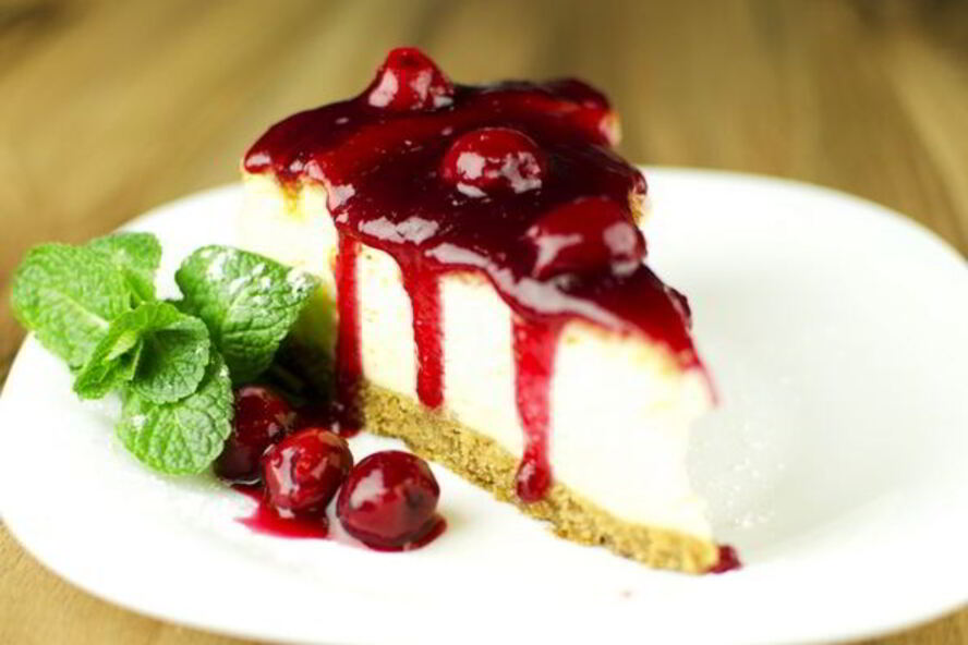 Рецепт праздничного чизкейка с вишней