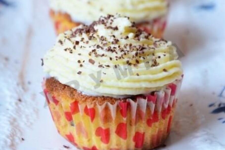 Рецепт капкейков с белым шоколадом и фисташками