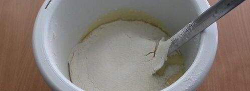 кекс с марципаном и красной смородиной. Шаг 3