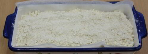 кекс со сливой и штрейзелем. Шаг 7