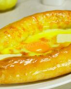 Хачапури по-аджарски с сулугуни