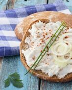 Хлеб со смальцем