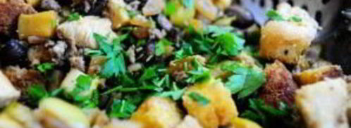 кукурузный хлеб с колбасой и яблоками. Шаг 8