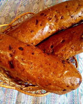 Ржаные багеты с луком