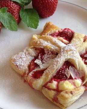 Конвертики с клубникой