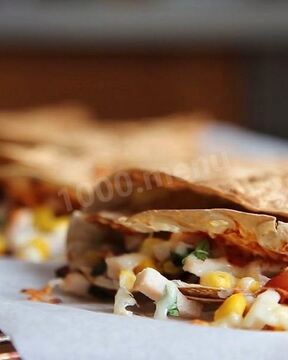 Кесадилья в духовке из лаваша