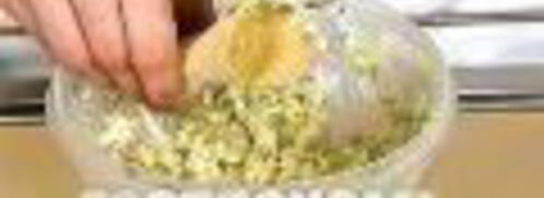 кулечки из лаваша с сыром и виноградом. Шаг 4