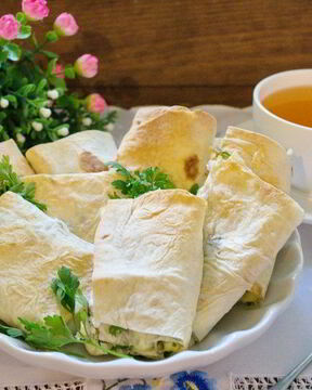 Лаваш с начинкой, запеченный в духовке