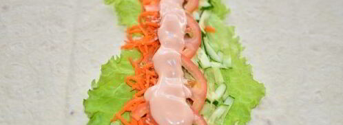 сосиска в лаваше с корейской морковкой. Шаг 6