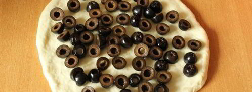 фокачча с маслинами и орегано. Шаг 6