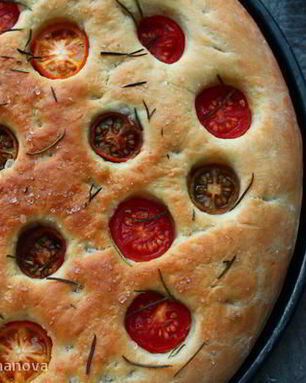 Фокачча с помидорами
