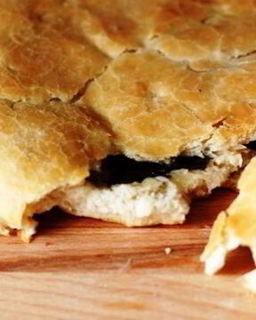 Фокачча с сыром и базиликом