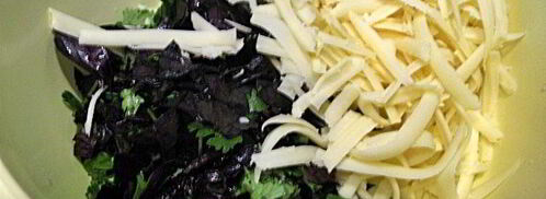 лепешка с зеленью и моцареллой. Шаг 4