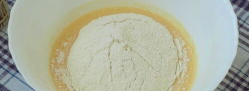 лепешки на кислом молоке на сковороде. Шаг 5