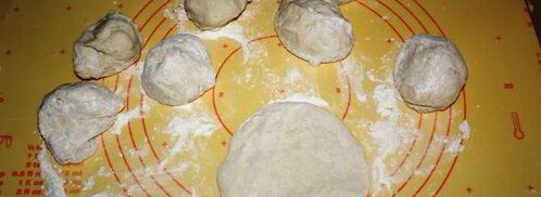 лепешки-питы с прованскими травами и вялеными помидорами. Шаг 8