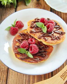 Лепешки с малиной и рикоттой