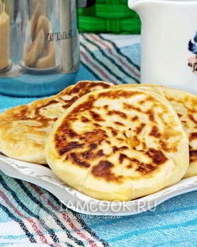 Сырные лепешки на кефире на сковороде