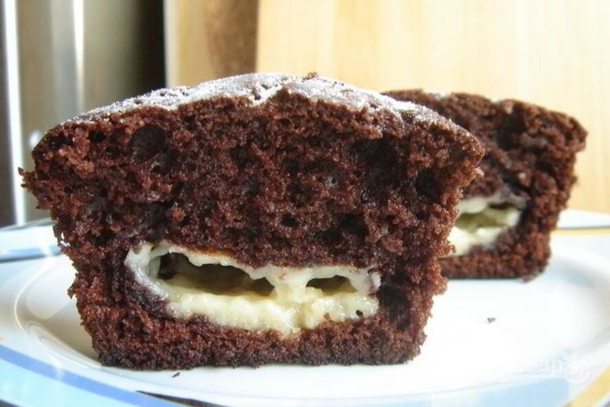 Рецепт шоколадных маффинов с заварным кремом