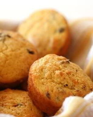 Цитрусовые маффины со смородиной