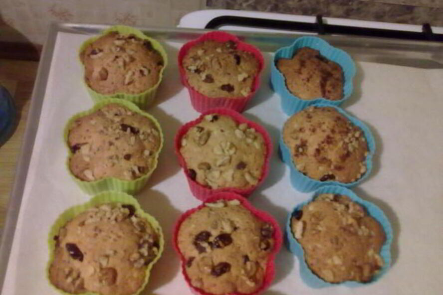 Рецепт творожных маффинов с изюмом и грецким орехом