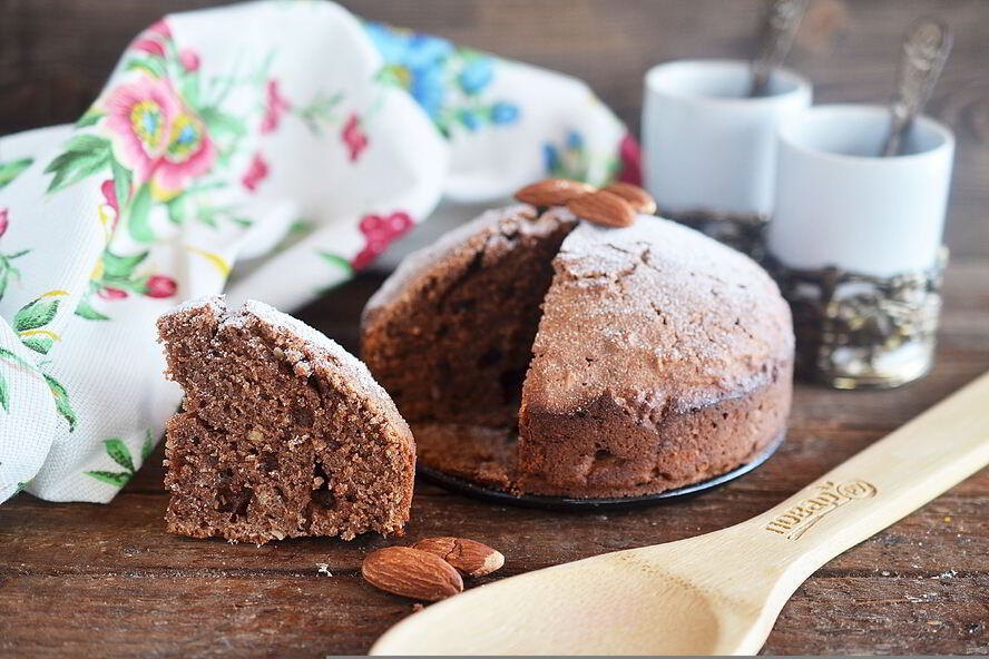 Рецепт постного шоколадного манника с миндалем