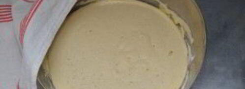 дрожжевые оладьи на молоке. Шаг 4