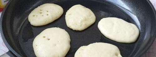 оладьи на молоке без яиц и дрожжей. Шаг 8