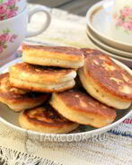 Пышные оладьи на кефире или кислом молоке