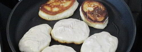 пышные оладьи на кефире или кислом молоке. Шаг 7