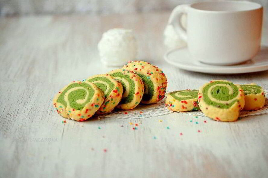 Рецепт печенья спиральки с чаем матча