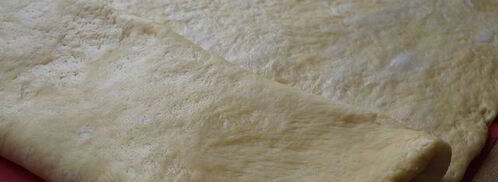 воздушные рогалики с хрустящей ореховой начинкой. Шаг 9