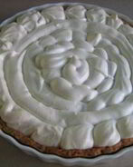 Лимонный пирог с меренгой