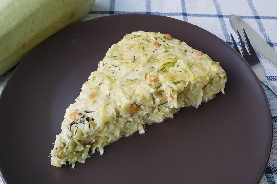 Рецепт заливного пирога с кабачками и кукурузой