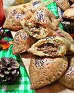 Мясные пирожки из хрустящего теста
