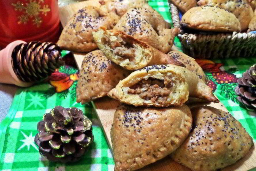 Рецепт мясных пирожков из хрустящего теста